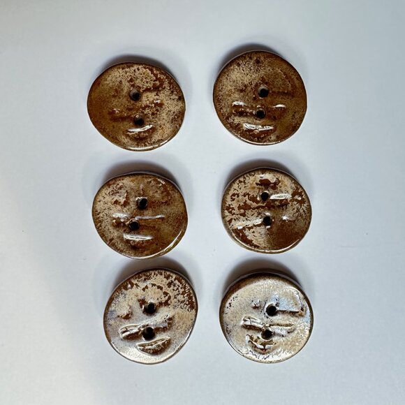 Bring new lease of life to your sweaters or jackets real genuine ceramic buttons - Picture 2 of 4